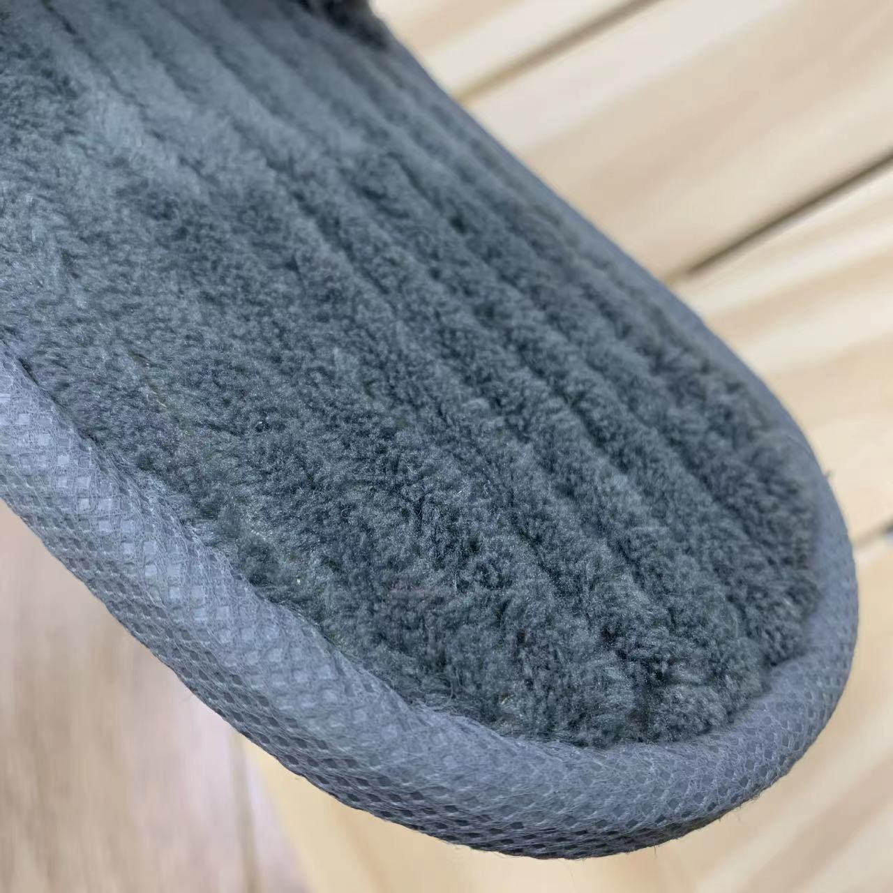 Hotel disposable slippers for home use hospitality beauty salon homestay spring and autumn indoor non-slip coral fleece slippers wholesale