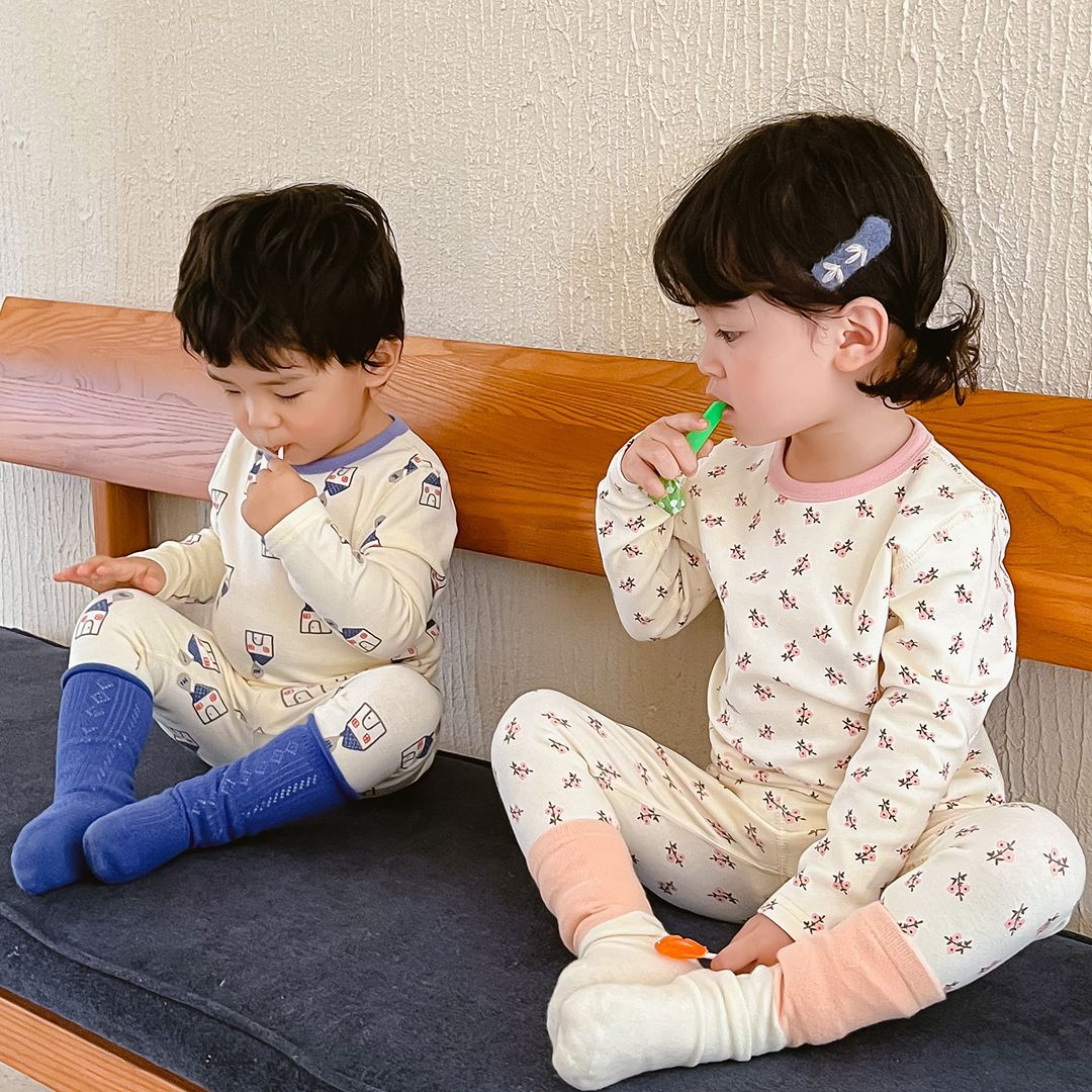 Autumn and Winter Children's Boneless Pajamas Set Pure Cotton Seamless Baby's Autumn Clothes Autumn Trousers Thermal Underwear for Boys and Girls Home Clothes