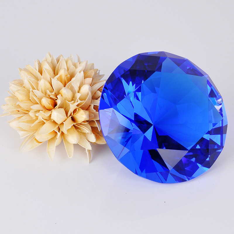 Pujiang manufacturers wholesale crystal diamond a variety of colors for wedding ornaments oversized glass crafts gifts