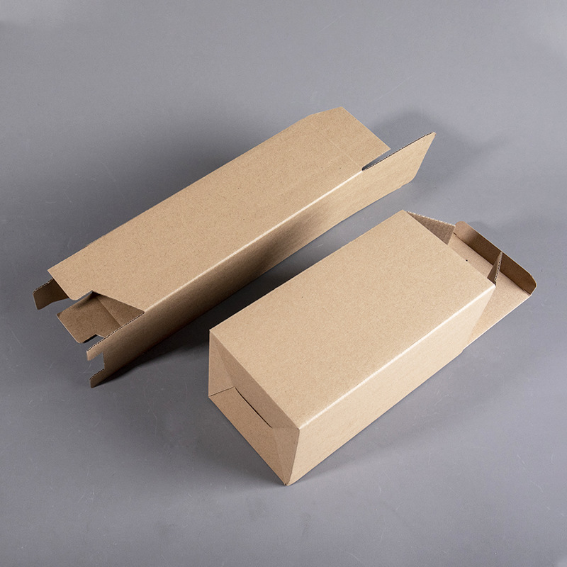 In stock corrugated carton Kraft paper box three-layer extra hard flip Buckle bottom Kraft box hardware vacuum cup box customization