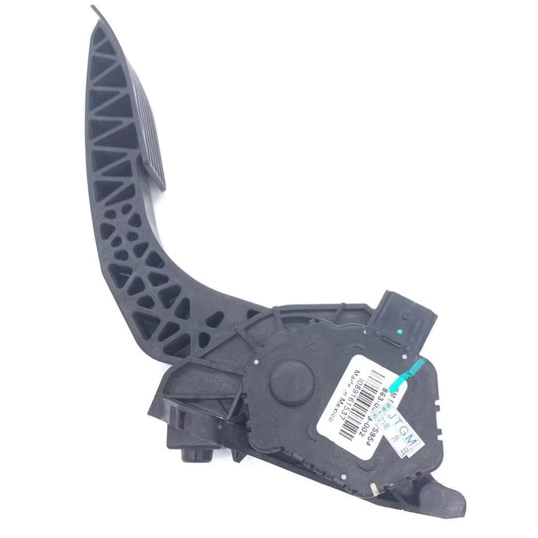 Applicable to 16-19 Junwei Junyue mairui Bao accelerator pedal accelerator pedal sensor 23375954 84344895
