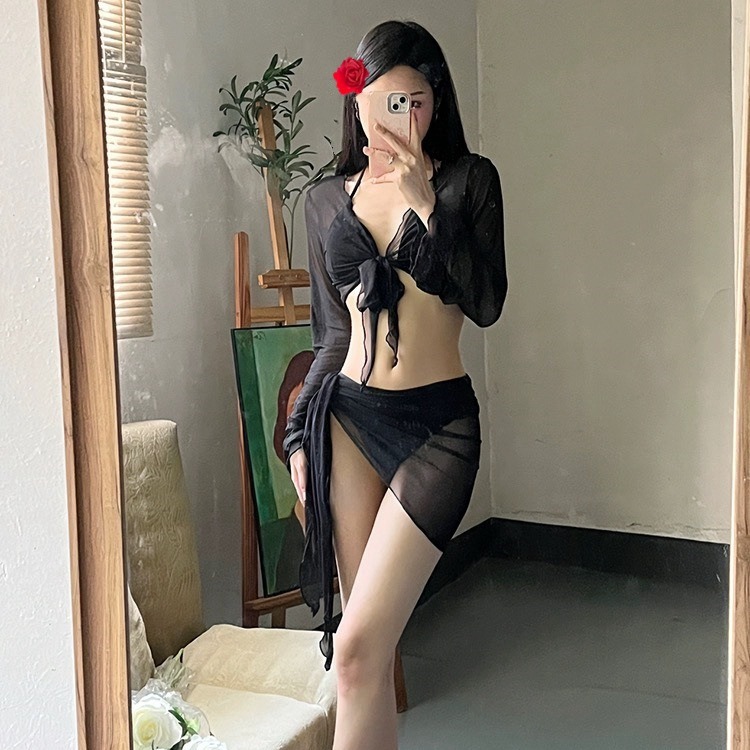 2024 New Bali Holiday Thailand Red Bikini Four-Piece Slim Flesh Covering Split Swimsuit Women's White