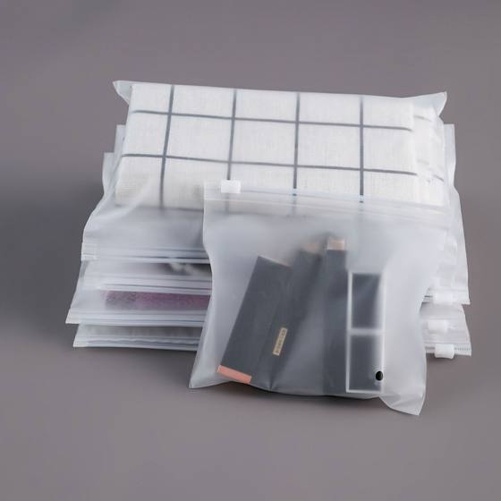 Cross-loading frosted zipper bag socks towel clothing clothing packaging bag underwear packaging self-sealing bag wholesale
