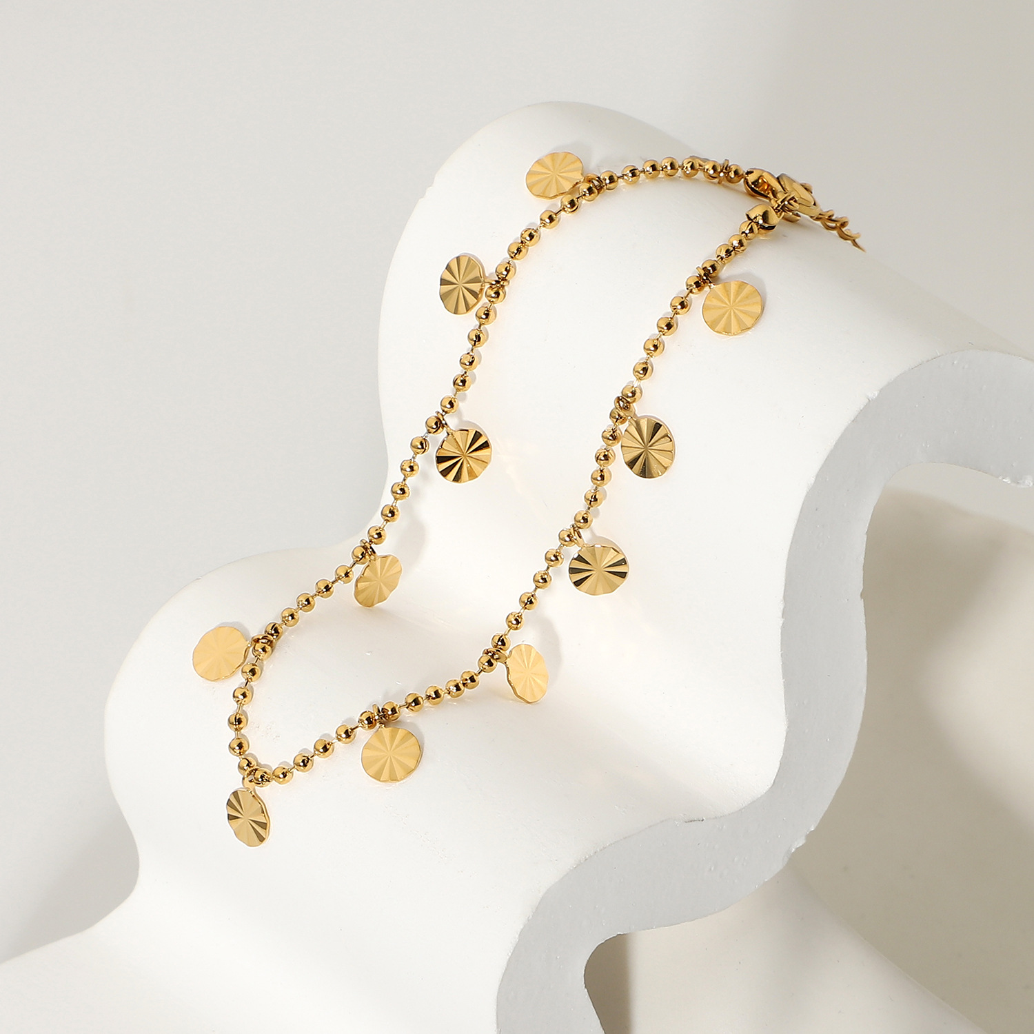 Europe and the United States INS net red 18K gold-plated 316L stainless steel anklet beaded petal disc pendant anklet anklet accessories women