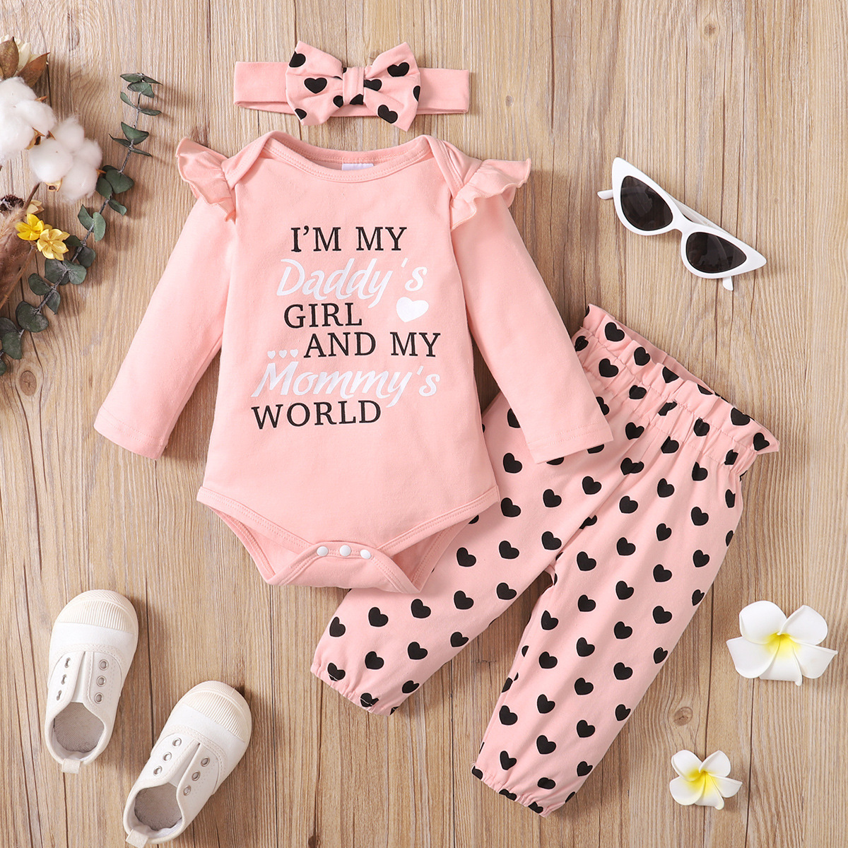 Girls' Spring and Autumn 2022 New Korean Explosions Letter Printed Long Sleeve Top + Love Trousers Three-Piece Suit