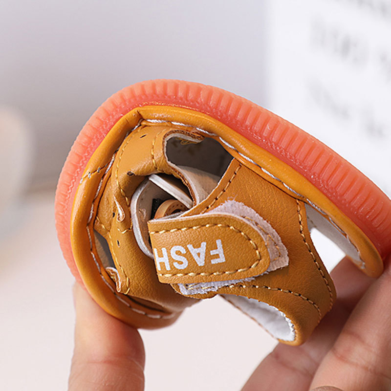 One-piece delivery boy baby sandals summer baby girl shoes 0-1-2 years old baby soft bottom toddler shoes shouting shoes