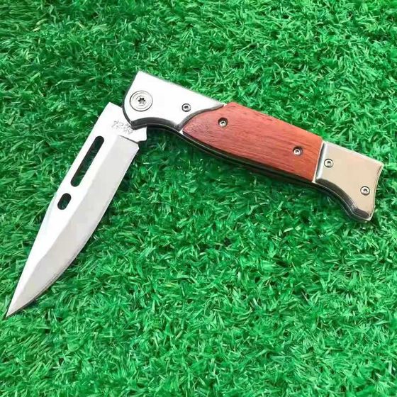 Factory wholesale outdoor folding knife camping multi-purpose knife high hardness portable folding knife outdoor survival knife