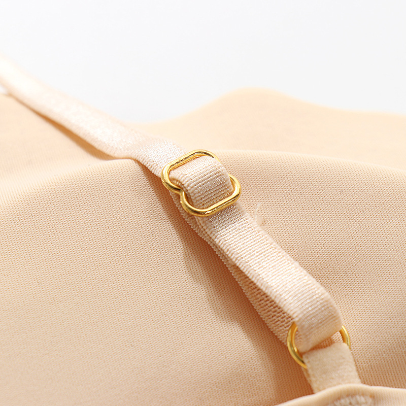 Summer Ice Silk Simple Shallow V-Neck Beautiful Back Traceless Sports Belt Chest Pad Anti-running Light Tube Bust One-piece Sling Underwear