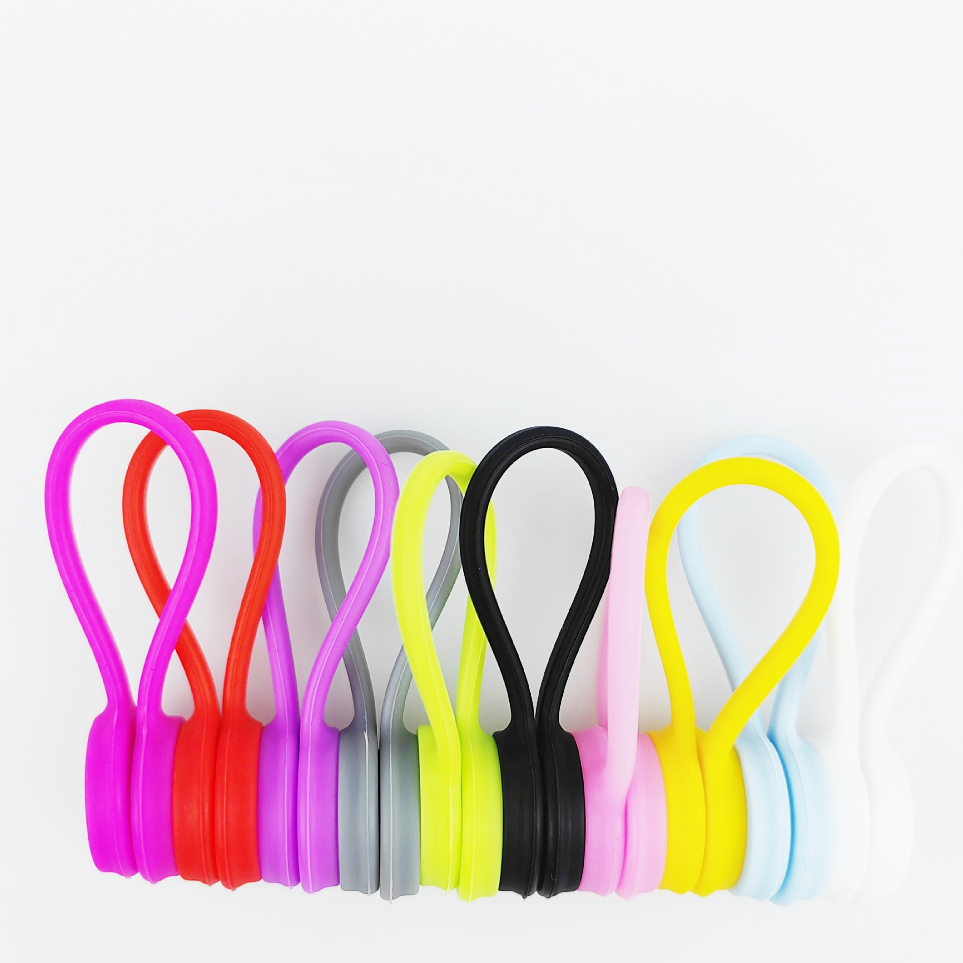 Creative magnet earphone Winder mobile phone earphone Winder hub magnetic suction data cable cable organizer
