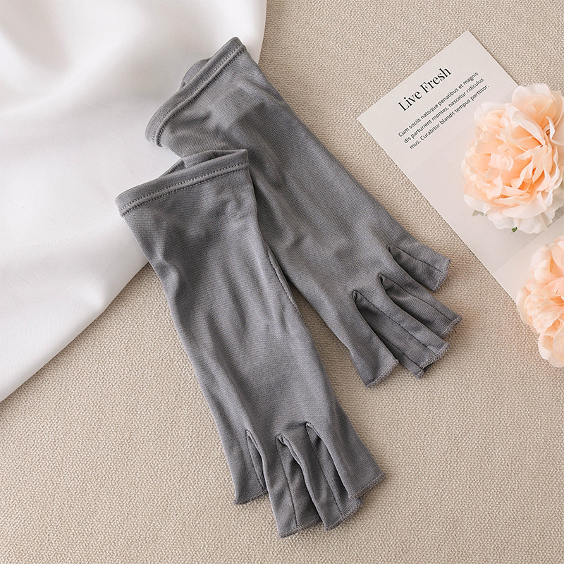 Yueyue Sunscreen Gloves 2024 Real Silk Summer Driving Cycling Breathable Half Finger Gloves Amazon Cross-border
