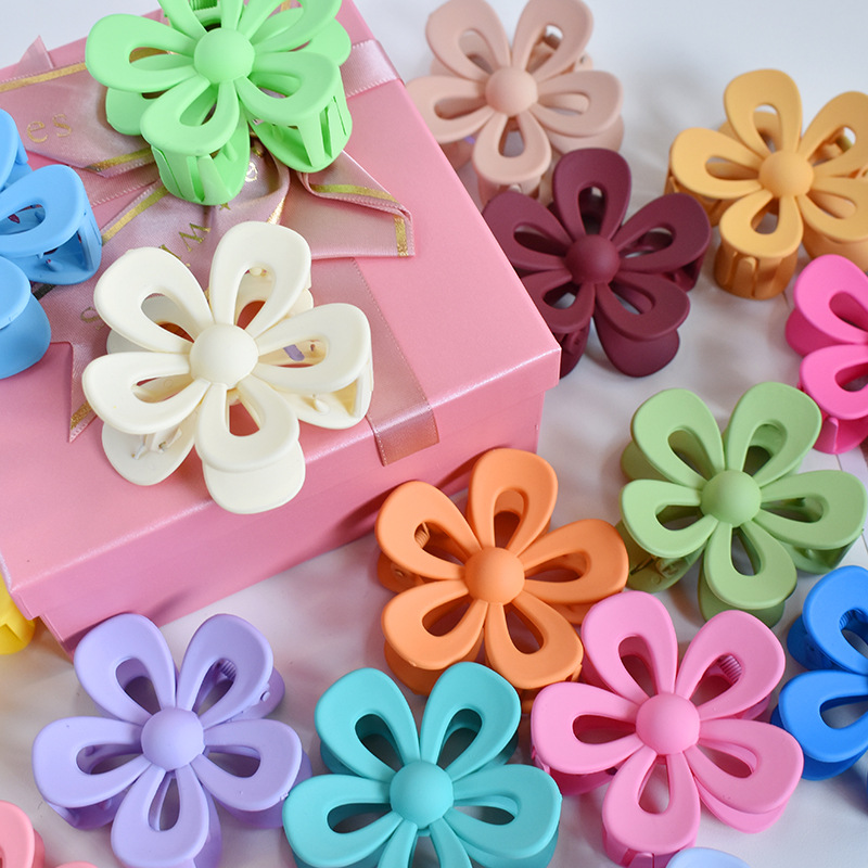 Cross-border  new plastic large flower scratch clip seamless spray paint frosted hair claw clip shark clip wholesale_voghion.com