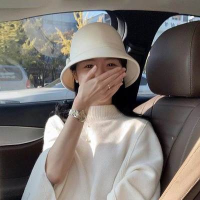 Side cm Hepburn style woolen fisherman hat women's French retro autumn and winter top hat basin hat elegant white hat