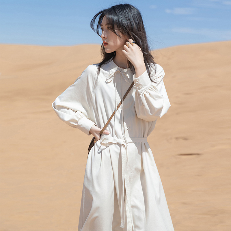 White dress women's spring and autumn French long 2022 new spring temperament long sleeve bottoming shirt skirt
