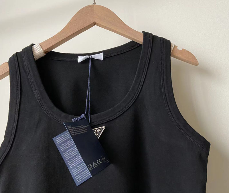 Summer New Metal Triangle LOGO Super Comfortable Street Casual All-match Sexy Short Vest/Top