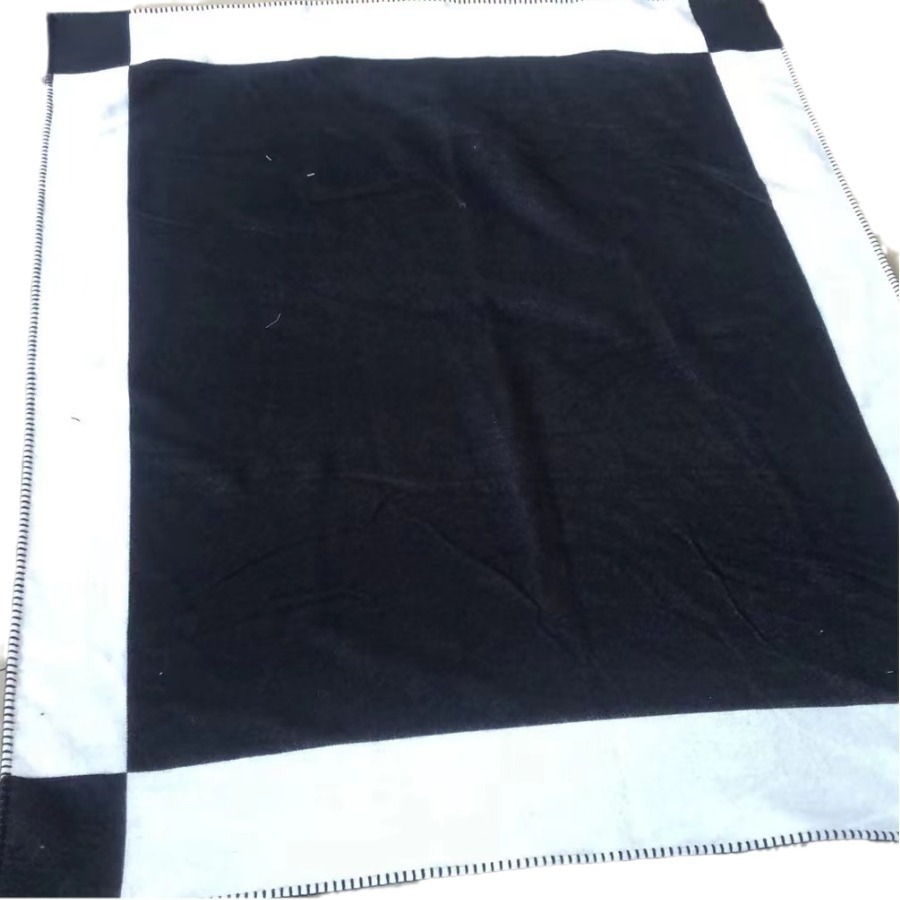 Camping Blanket Air-conditioning Blanket Blanket Office Lunch Blanket Nap Blanket Flannel Blanket Nap Blanket Thickened Matte