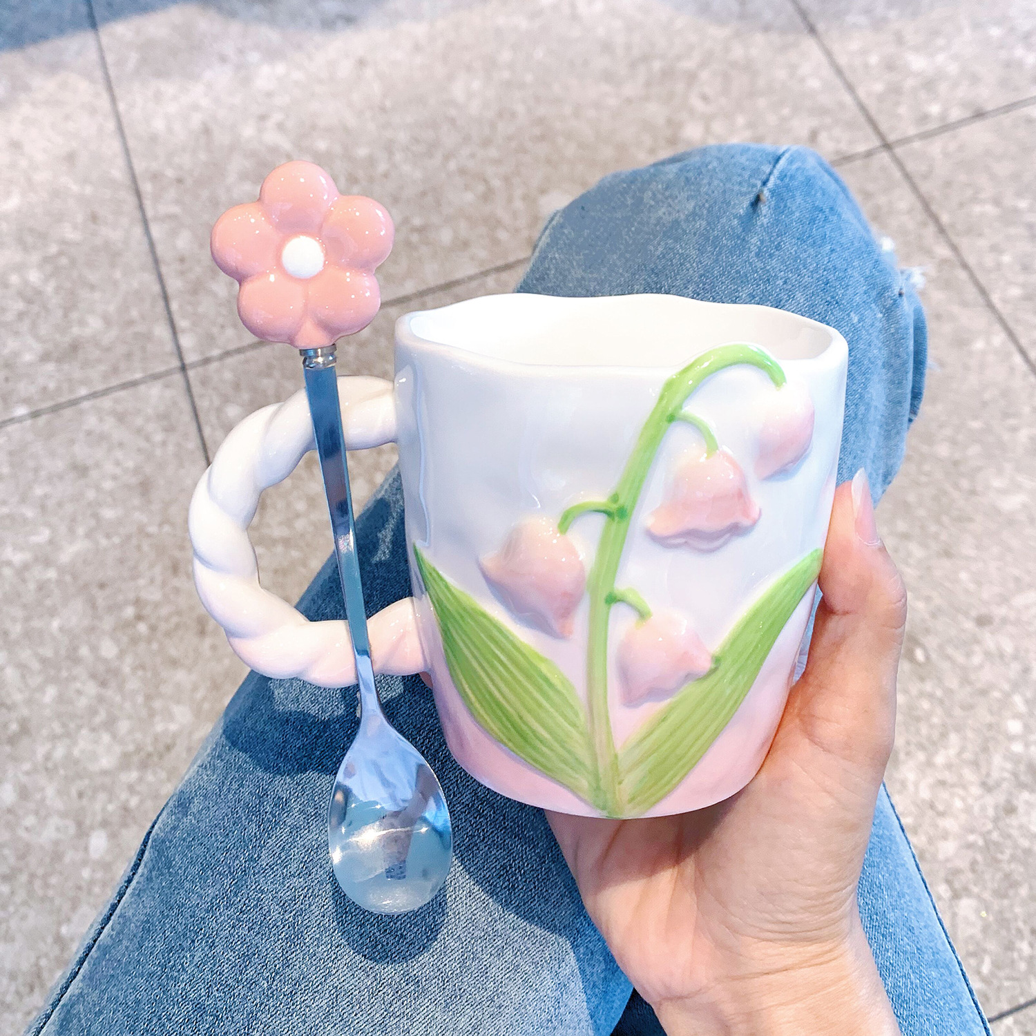 High-Quality Flower Design Mug, Stylish Water Cup for Girls, Hand-Painted Cup, Birthday Gift, Handout Gift