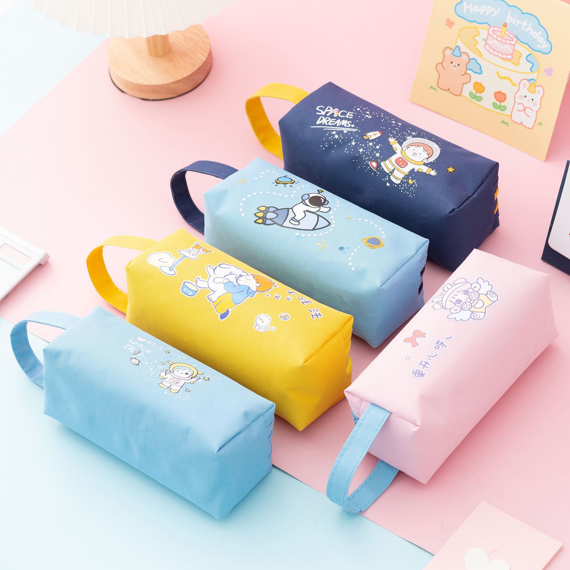 Japanese cute cartoon pencil bag large capacity junior high school pencil bag primary school stationery bag stationery box wholesale
