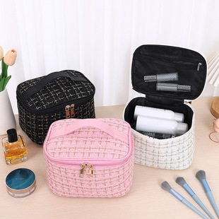 2023 new small fragrance cosmetic bag large capacity high value cross-border ultra fire portable cosmetics storage bag