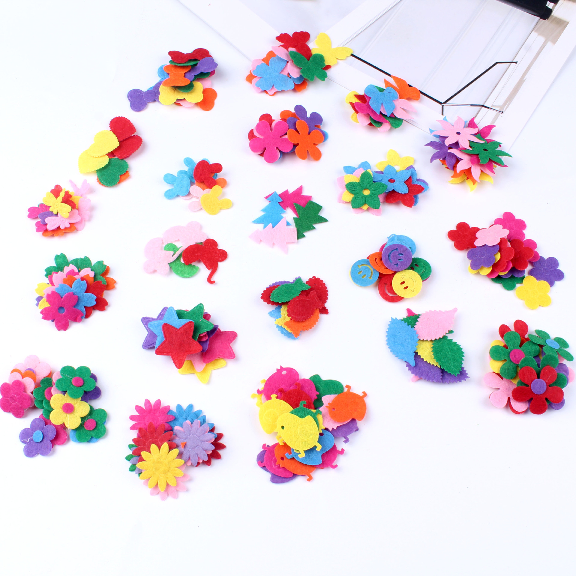 Color non-woven fabric multi-shape patch applique diy handmade clothing felt pad book 100 pieces