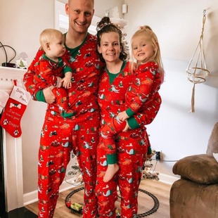 2022 European and American ebay New Christmas Printed Parent-Child Long Sleeve Pajamas Suit Home Clothes Spot