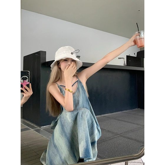 Summer New Spotted Denim Sling dress Women's Summer Design Niche Elegant Slimming Straight Dress