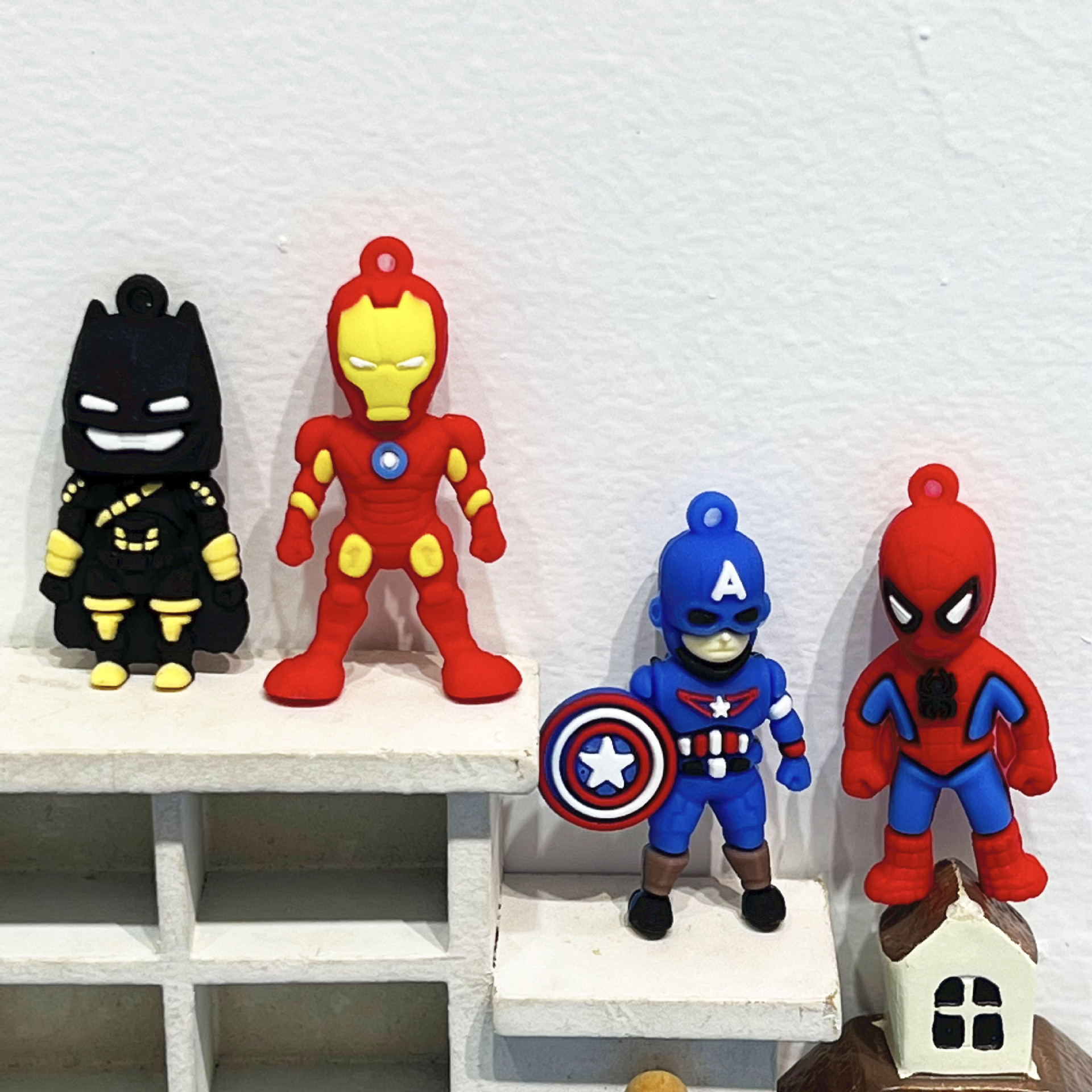 Cartoon Q version Avengers Spider-Man Iron Man Captain America Doll Keychain Pendant Blind Box Gift