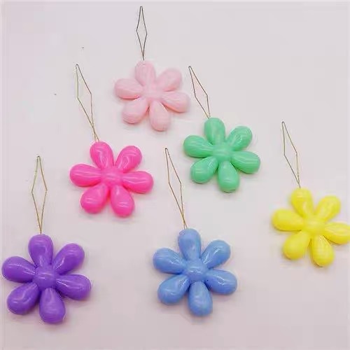 Plum blossom plastic gourd needle threader wholesale color plastic tail Threader-wire guide-sewing machine DIY ten