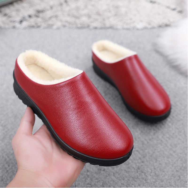 Winter Fleece-lined Warm Women's Cotton Shoes Old Beijing Waterproof PU Noodles Fashion Mother's Cotton Slip-on Slip-on Half-support