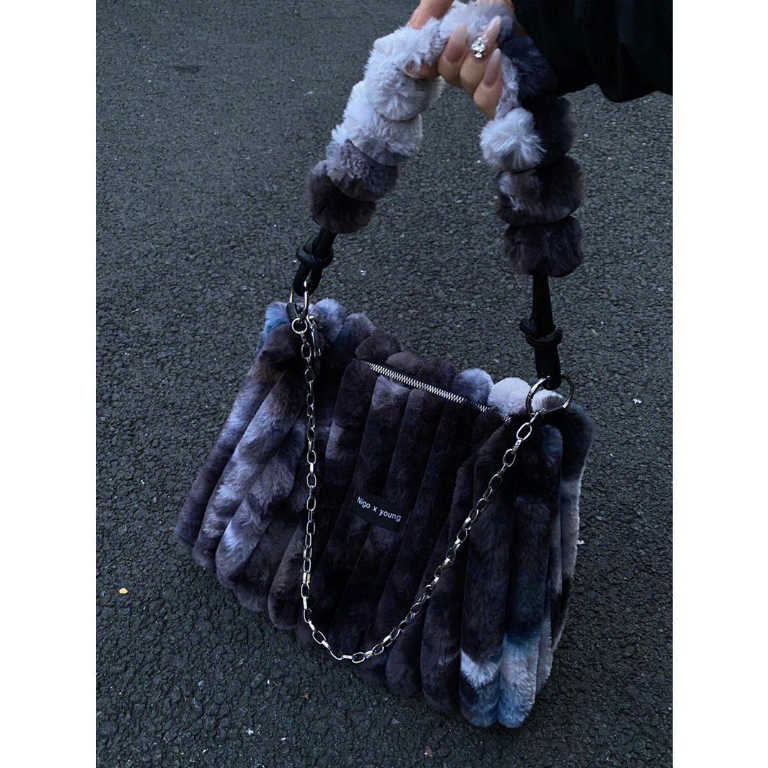 Tie-dyed Plush Shoulder Underarm Bag Women's Large Capacity Bag 2023 Autumn and Winter New Portable Mao Mao Bag Crossbody Bag