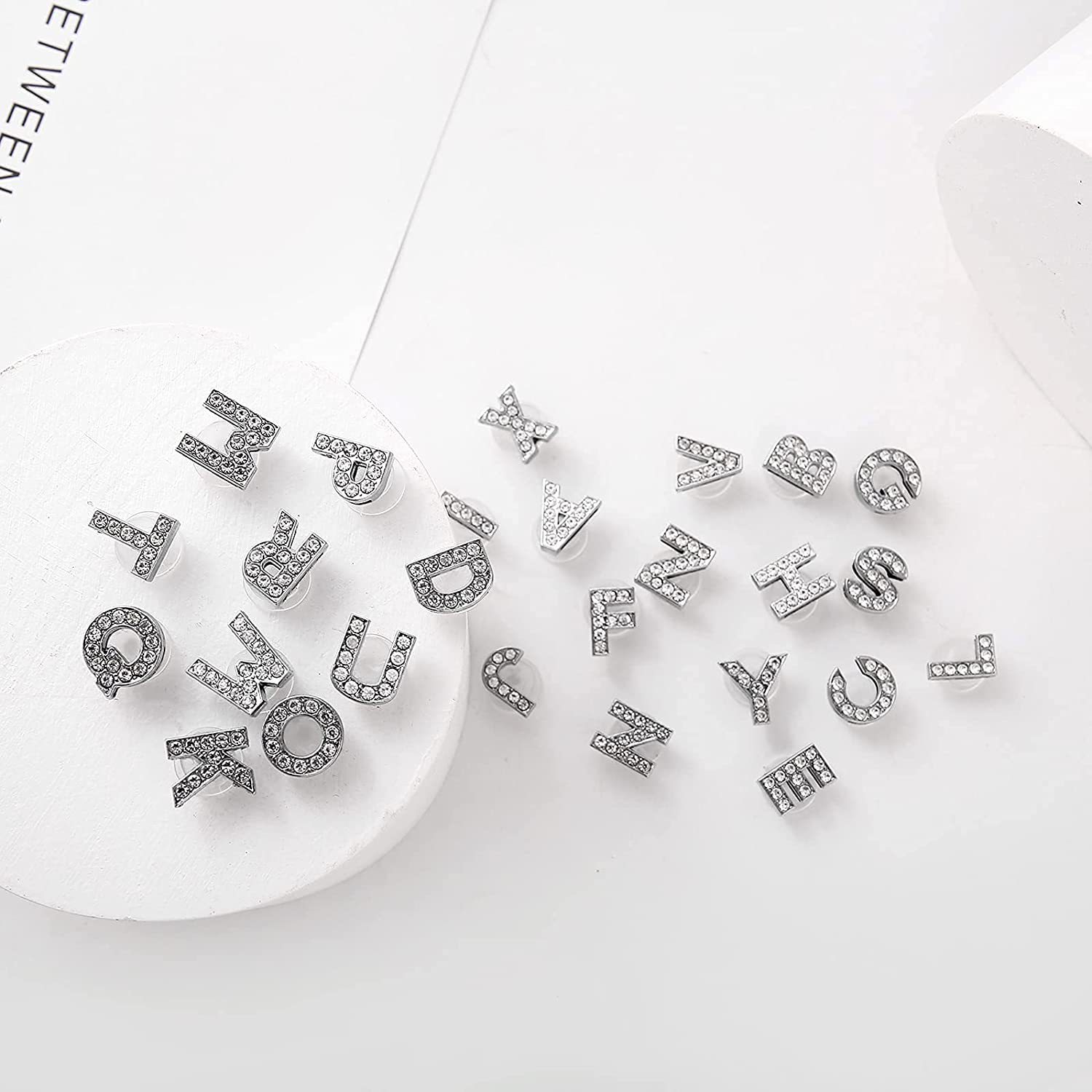 Crystal diamond alloy letter hole shoes shoe buckle shoe flower silver letter cross-border Amazon hole shoes decorative buckle