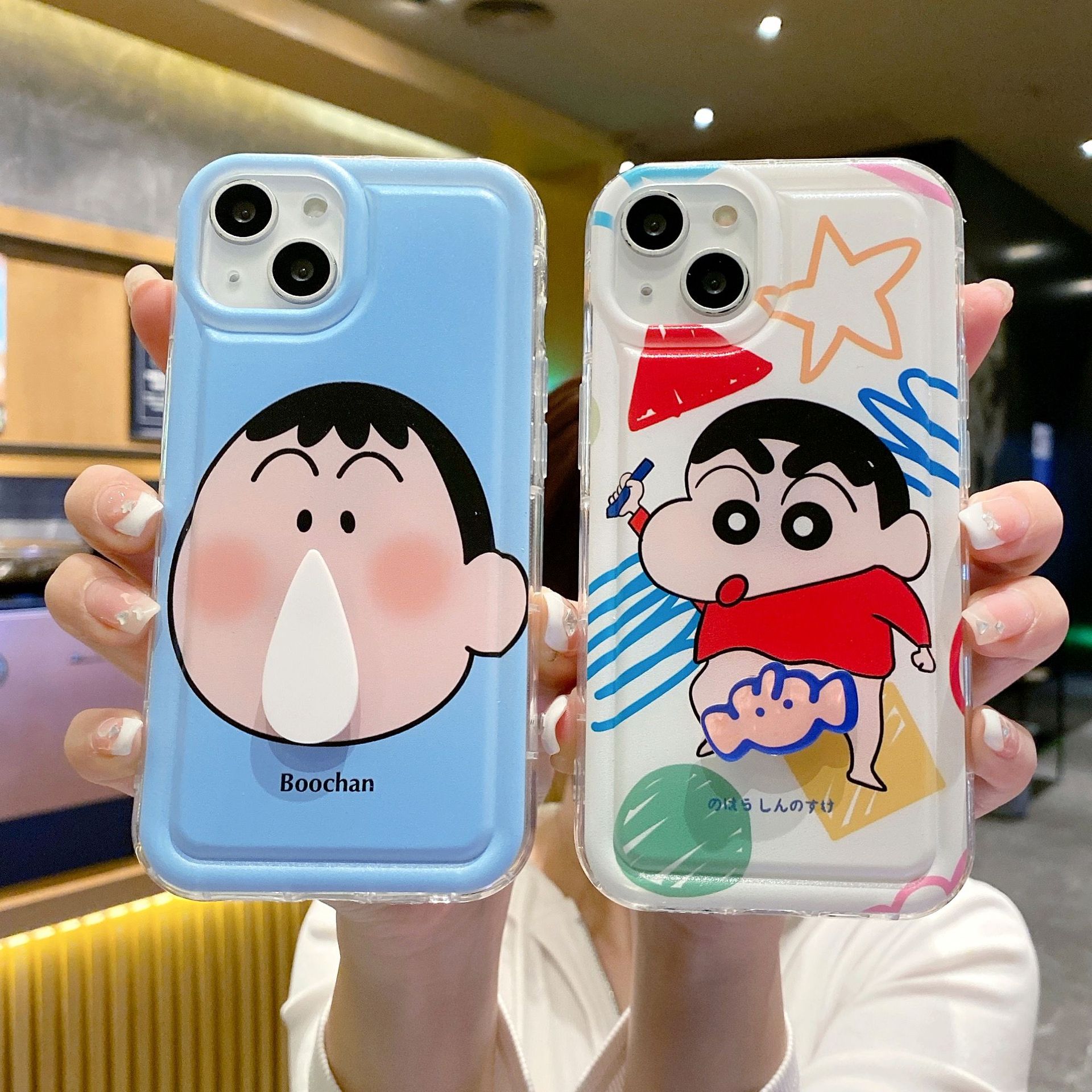 Suitable for iPhone16 Crayon Shin New Phone Shell Rotatable Adonless Apple 12 Photo Frame Airbag Soft Shell