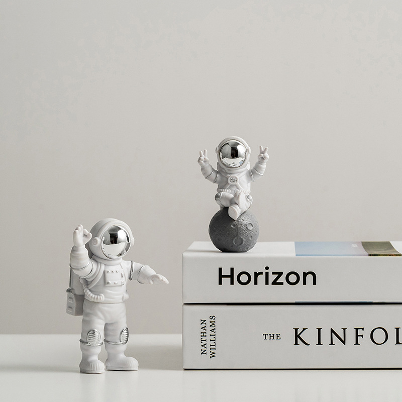 Creative cartoon space family home decor item room desk astronaut figurine gift night market stall wholesale