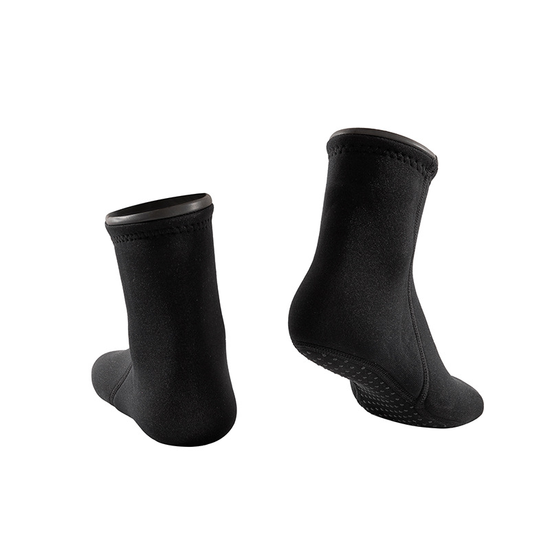Spot cross-border 3mm diving socks men's swimming warm non-slip deep diving waterproof material short tube snorkeling beach socks women