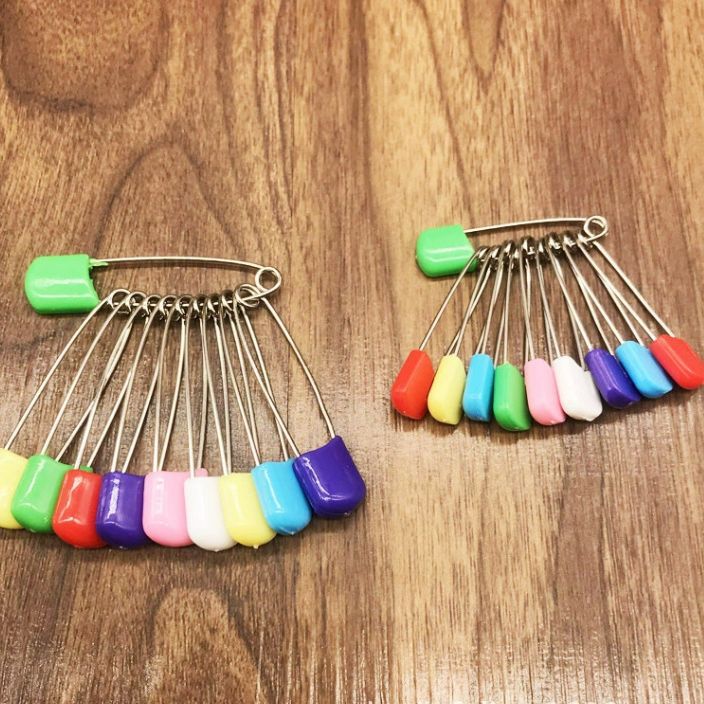 Colorful Plastic Toe Pin Children's Stainless Steel Safety Pin Baby's Big small size Cartoon Safety Pin