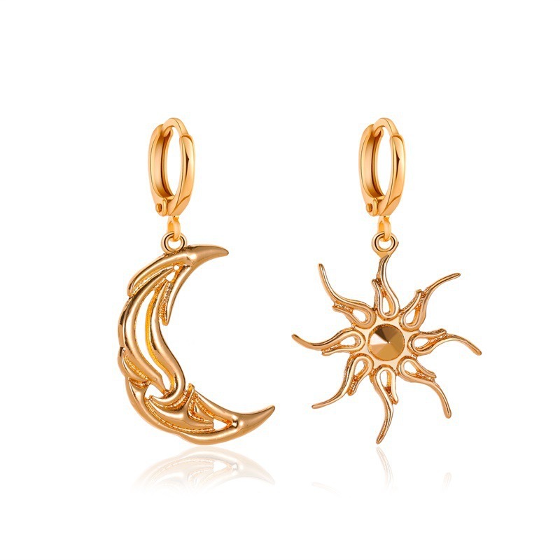 Cross-border New Simple Sun Moon Earrings Distinctive Asymmetric Abstract Earrings Short Hollow Star Moon Earrings