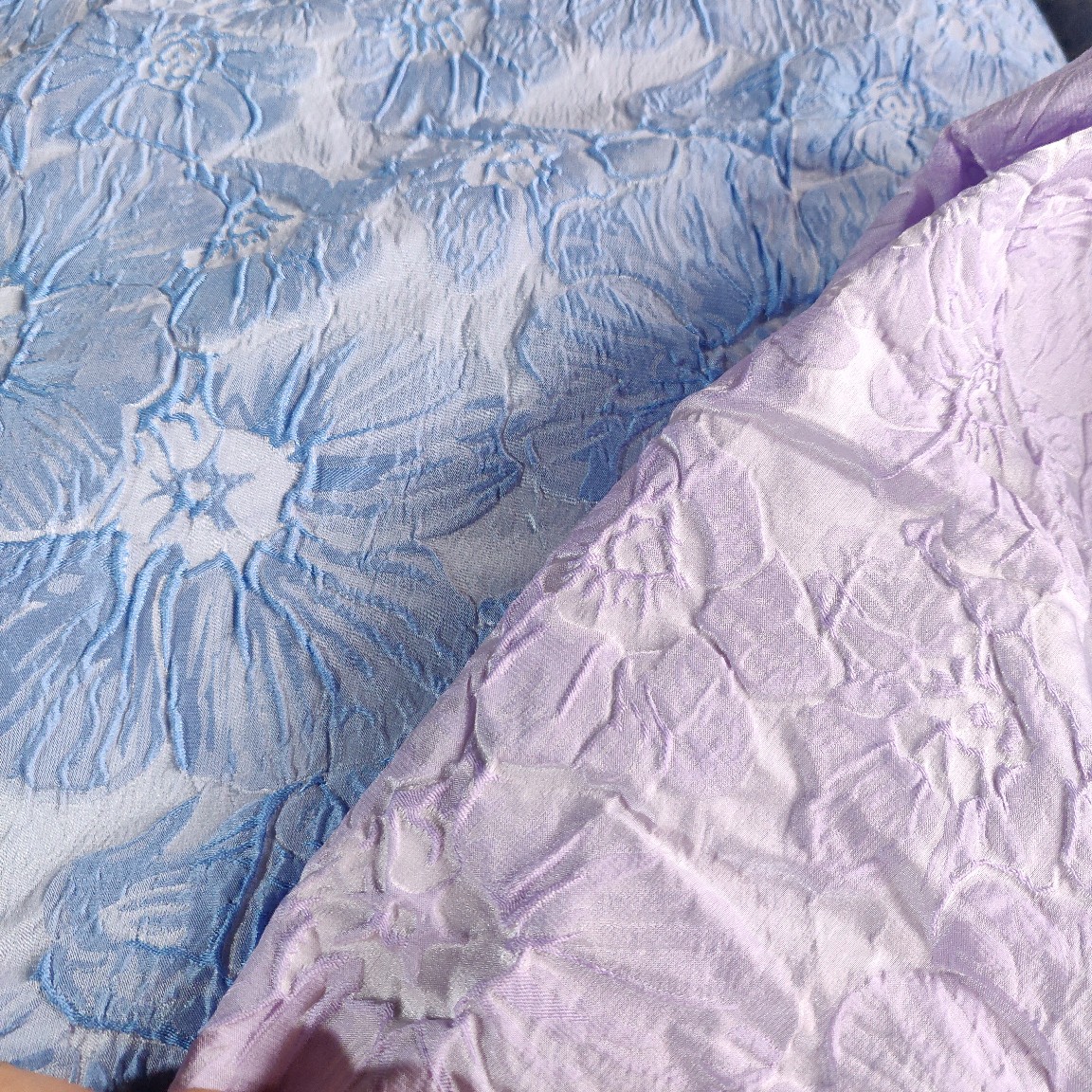 Texture solid color dark flower big peony flower three-dimensional relief texture yarn-dyed jacquard clothing dress fabric