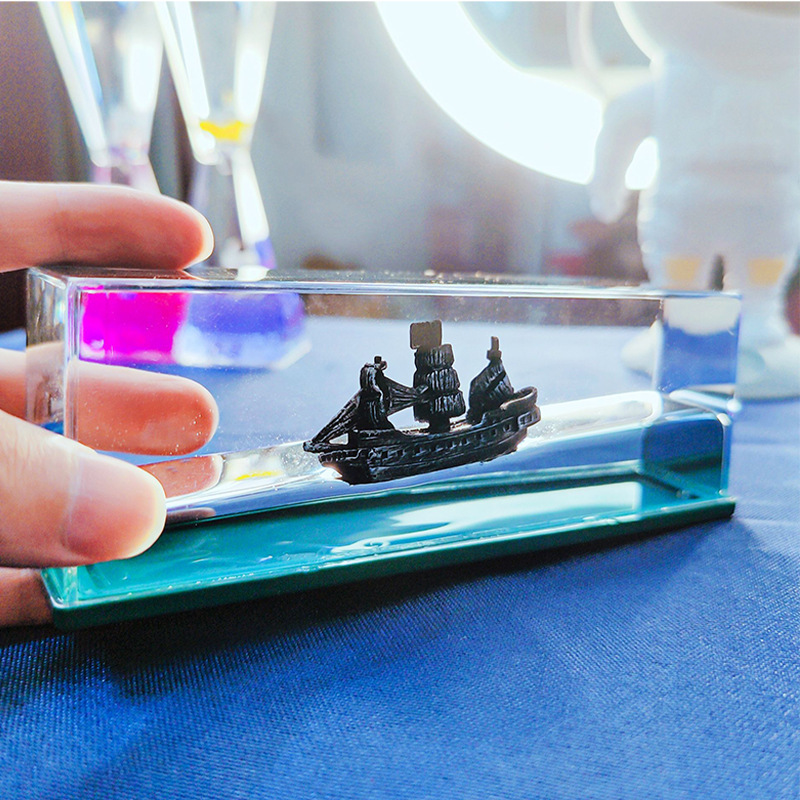 Decompression Ornaments Birthday Gifts Don't Turn Over Titanic Same Cruise Fluid Drift Bottle Desktop Ornaments
