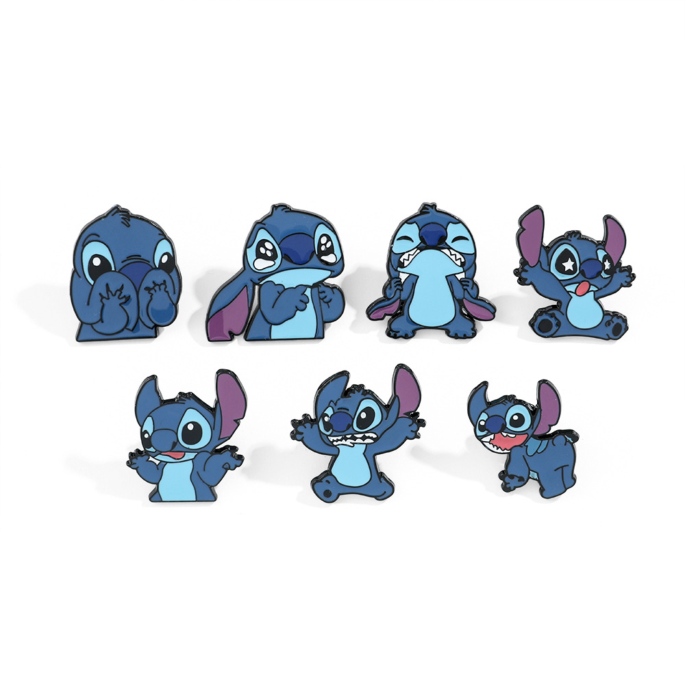 Cute creative European and American cartoon Stitch brooch funny stitch metal badge alloy drop oil bag accessories