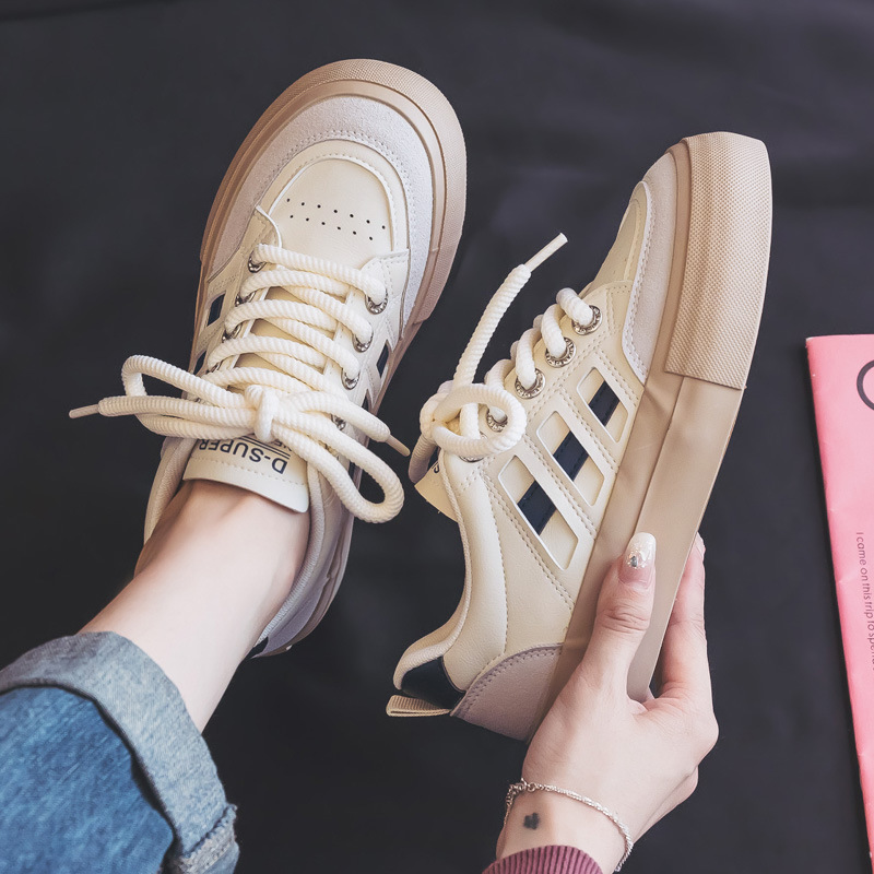 Spring Leather White Shoes Women's Shoes 2024 New Autumn Explosions All-match Flat Casual Sneakers White Shoes