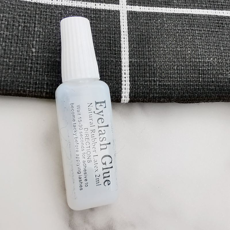 Day throw type double eyelid sticker glue 2M false eyelash glue plastic flat tube milk white glue transparent glue