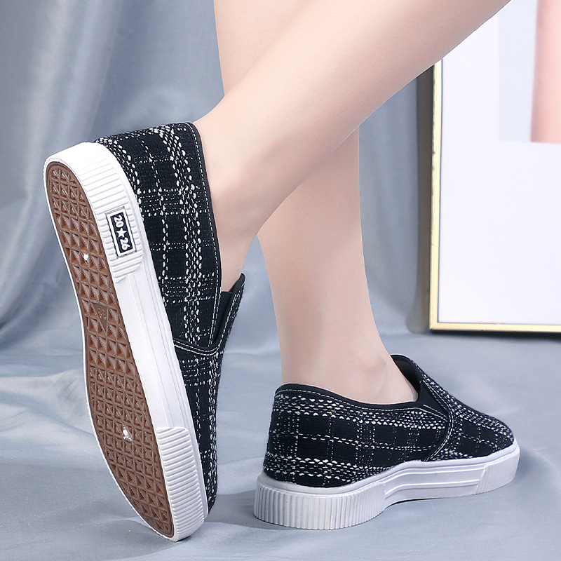 2022 new all-match internet celebrity cloth shoes fashionable round toe cloth shoes women's Korean-style sports breathable non-slip soft bottom student shoes