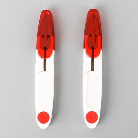Plastic handle metal cross stitch U-shaped small scissors household thread trimmer thread scissors yarn scissors factory wholesale