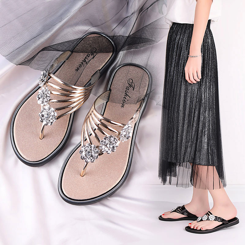 2024 Ladies Summer Slippers New Flat Women's Shoes Lightweight Outer Wear Casual Flip Flops