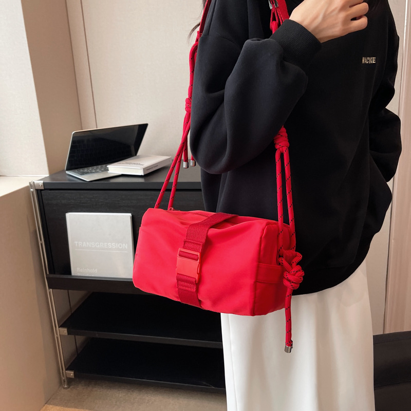 Cross-border Casual Nylon Toast Bag Women's 2023 New Sports Style ins All-match Gym Bag Shoulder Crossbody Bag
