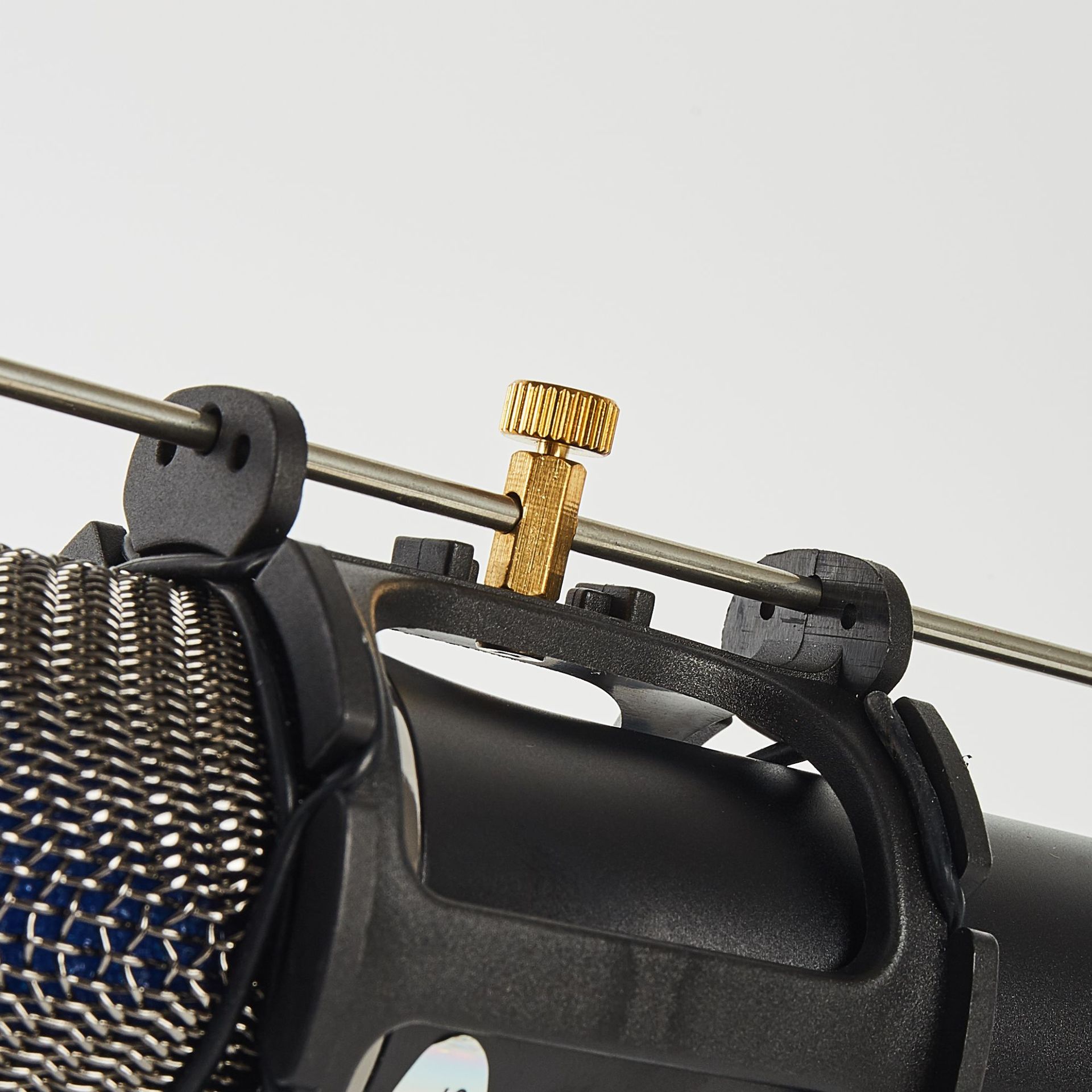 Condenser microphone heart-shaped pointing karaoke live singing microphone USB game microphone recording condenser microphone