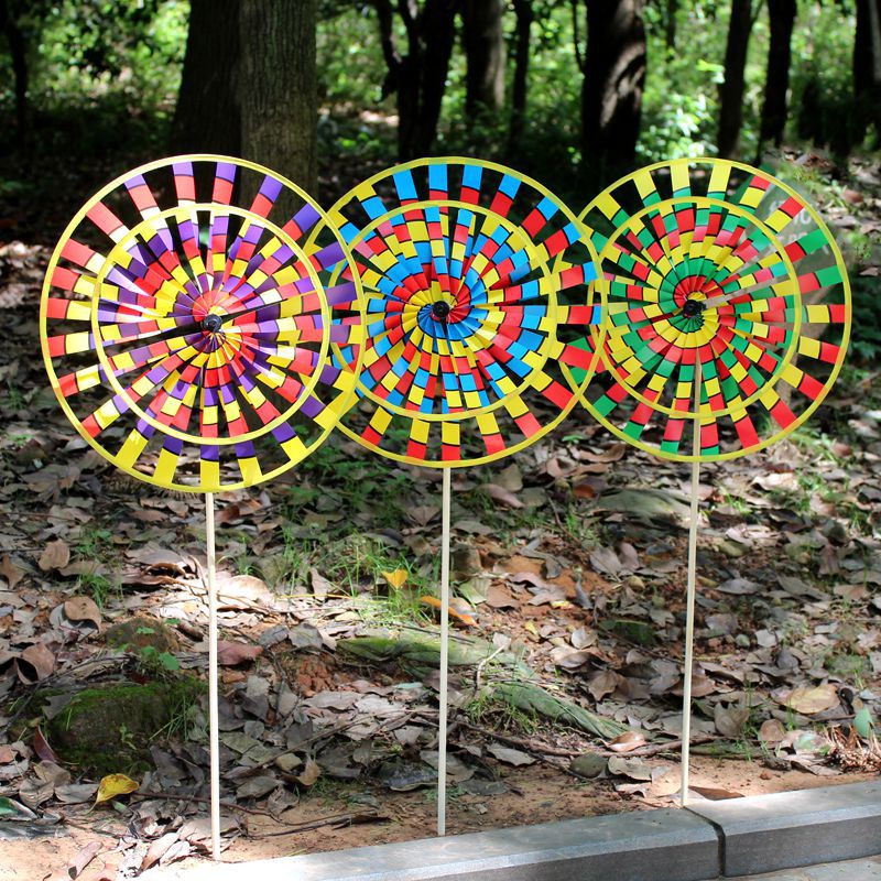 Traditional retro old Beijing windmill children's cartoon colorful bright color toy windmill plastic Park decoration wholesale