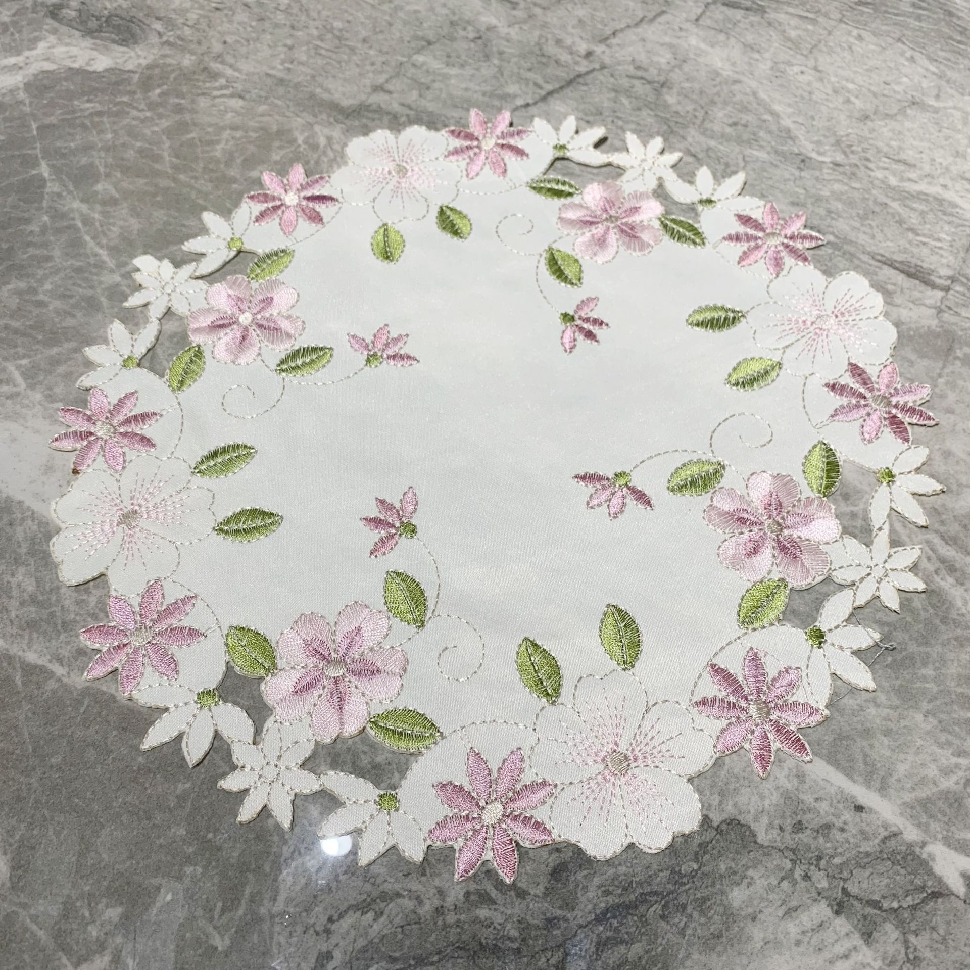 Wholesale European-style pastoral embroidered placemat polyester fabric decorative round table mat cross-border hot selling embroidery coaster