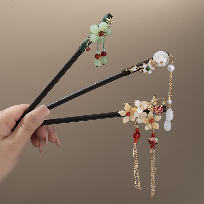 Antique imitation Hetian Jade petals hairpin tassel step hair pin imitation Ebony ancient costume Chinese clothing hair accessories
