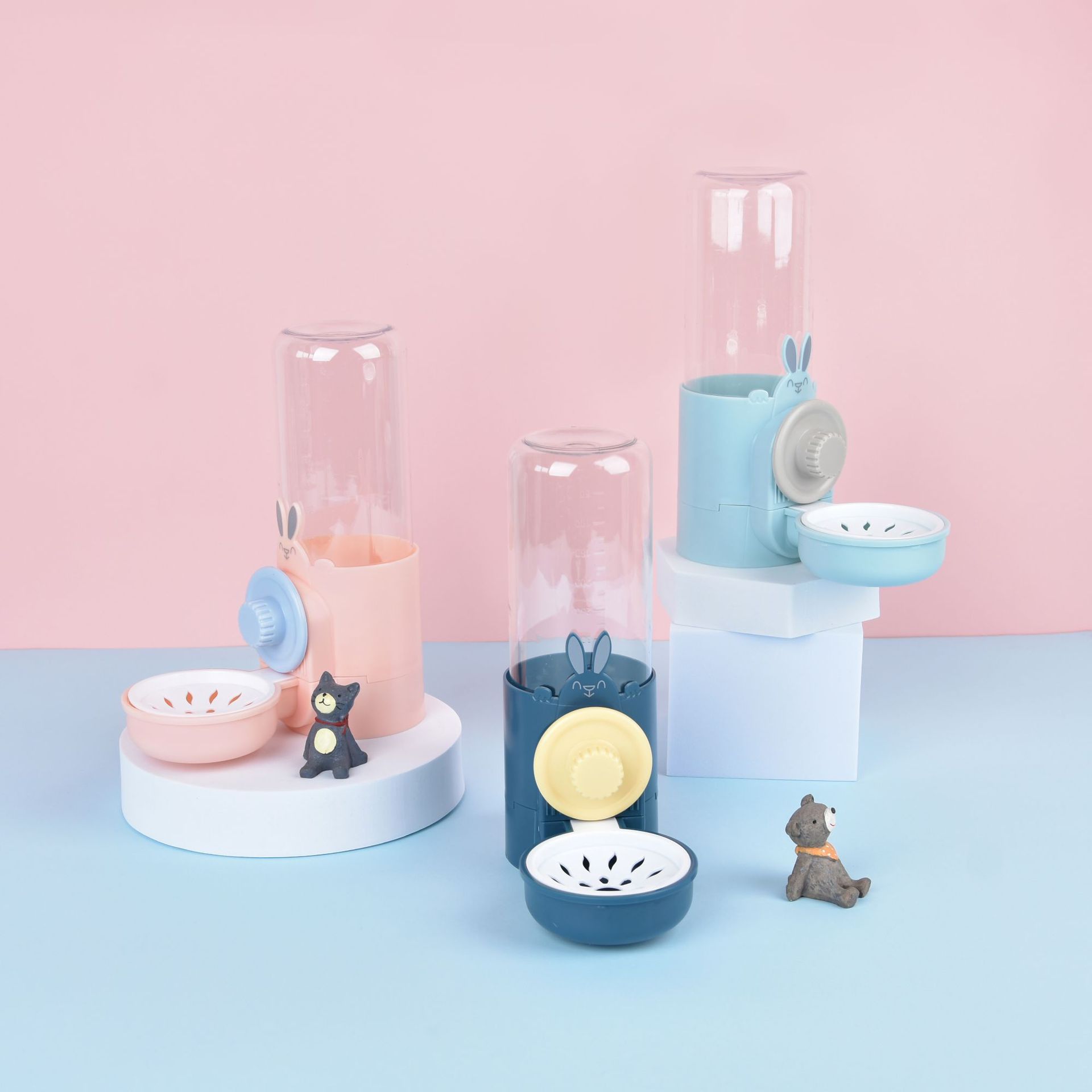Pet hanging bowl drinking kettle cute rabbit water Cup hanging water bowl anti-knock cat automatic drinking bowl cat and dog tableware