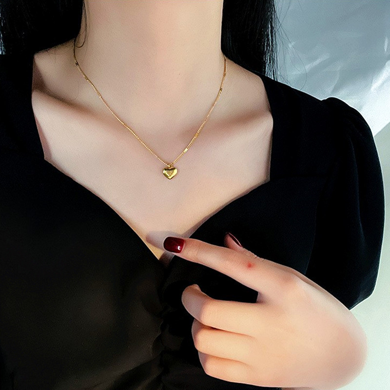 New love love Necklace Internet Celebrity Same Style Simple Elegant Entry Luxury Necklace Chain Peach Collarbone Chain Necklace Jewelry